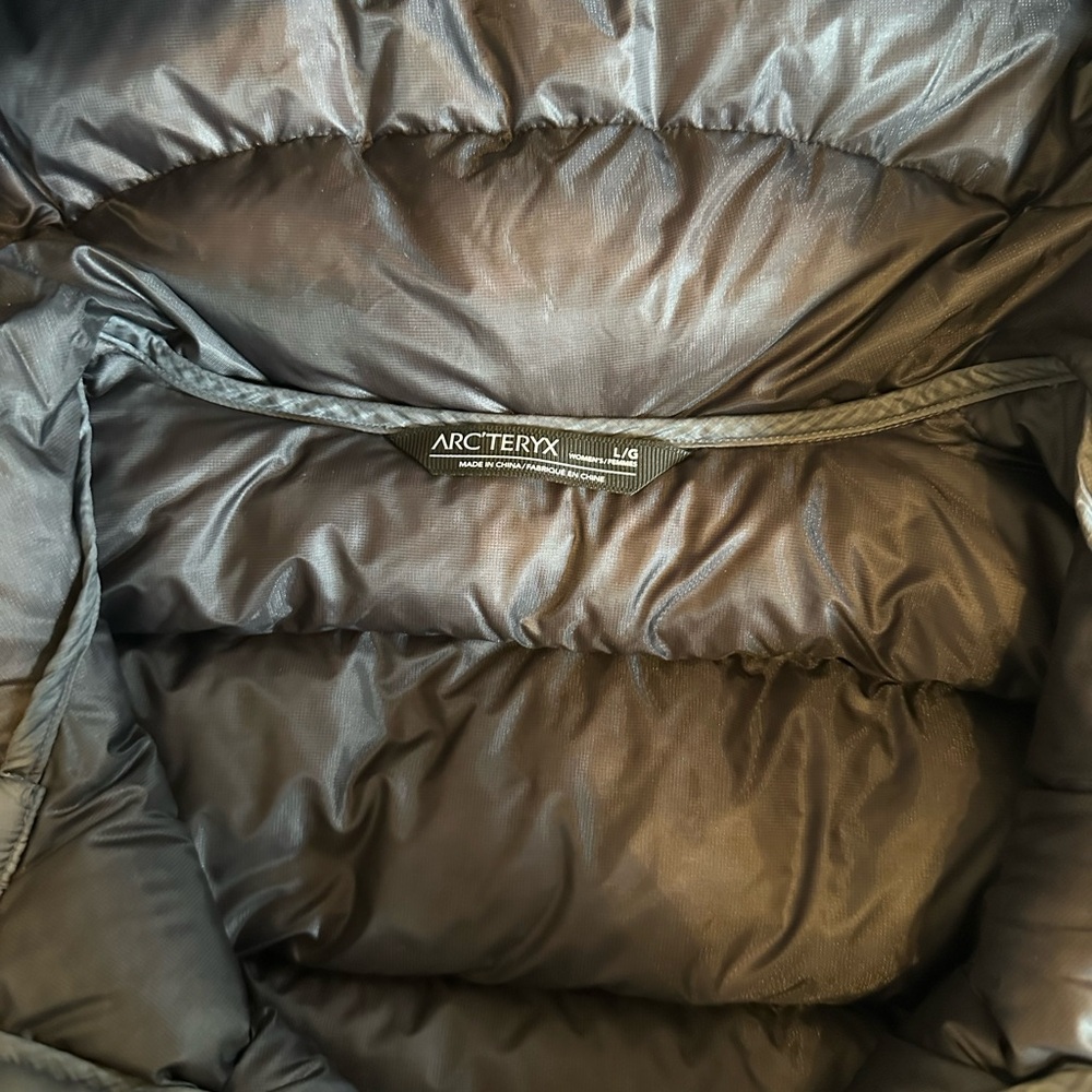 Arc'teryx Women's Cerium SV Down Hoody Jacket - Picture 3 of 5
